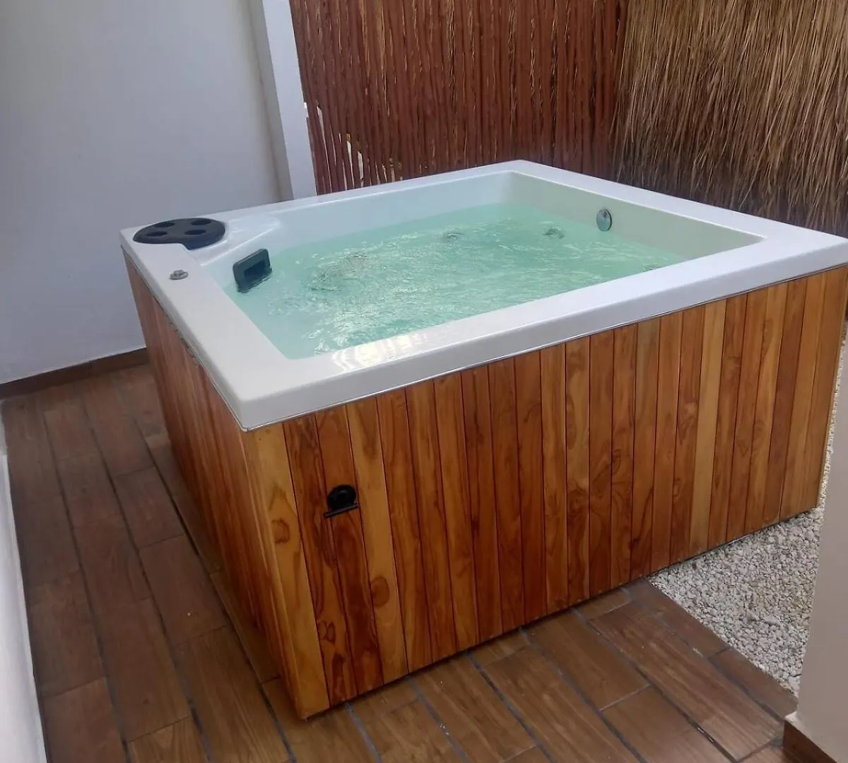 New 2 Bedroom Apartment With Jacuzzi In Tulum